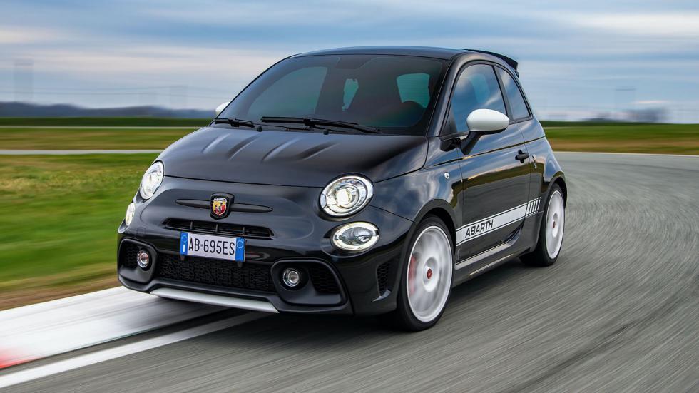 Abarth 695 Esseesse: Aπό 35.350 ευρώ στην Ελλάδα